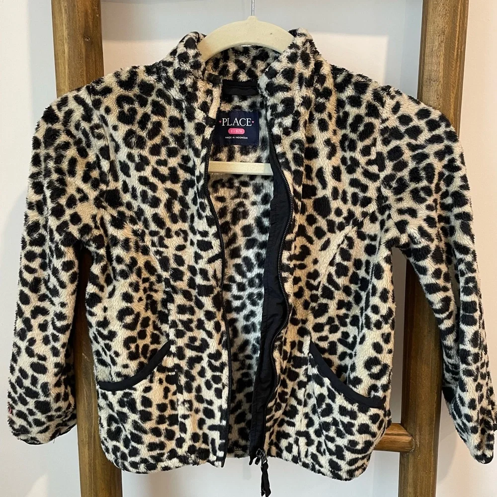 Children’s Place Leopard Print Fleece Zip up - Picture 1 of 4
